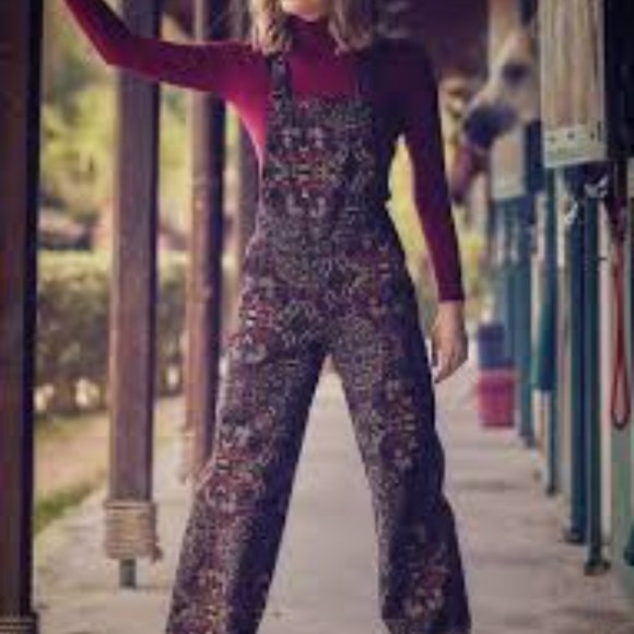 Los Banditos Pants - Los Banditos Black Print Overalls w/ Pockets